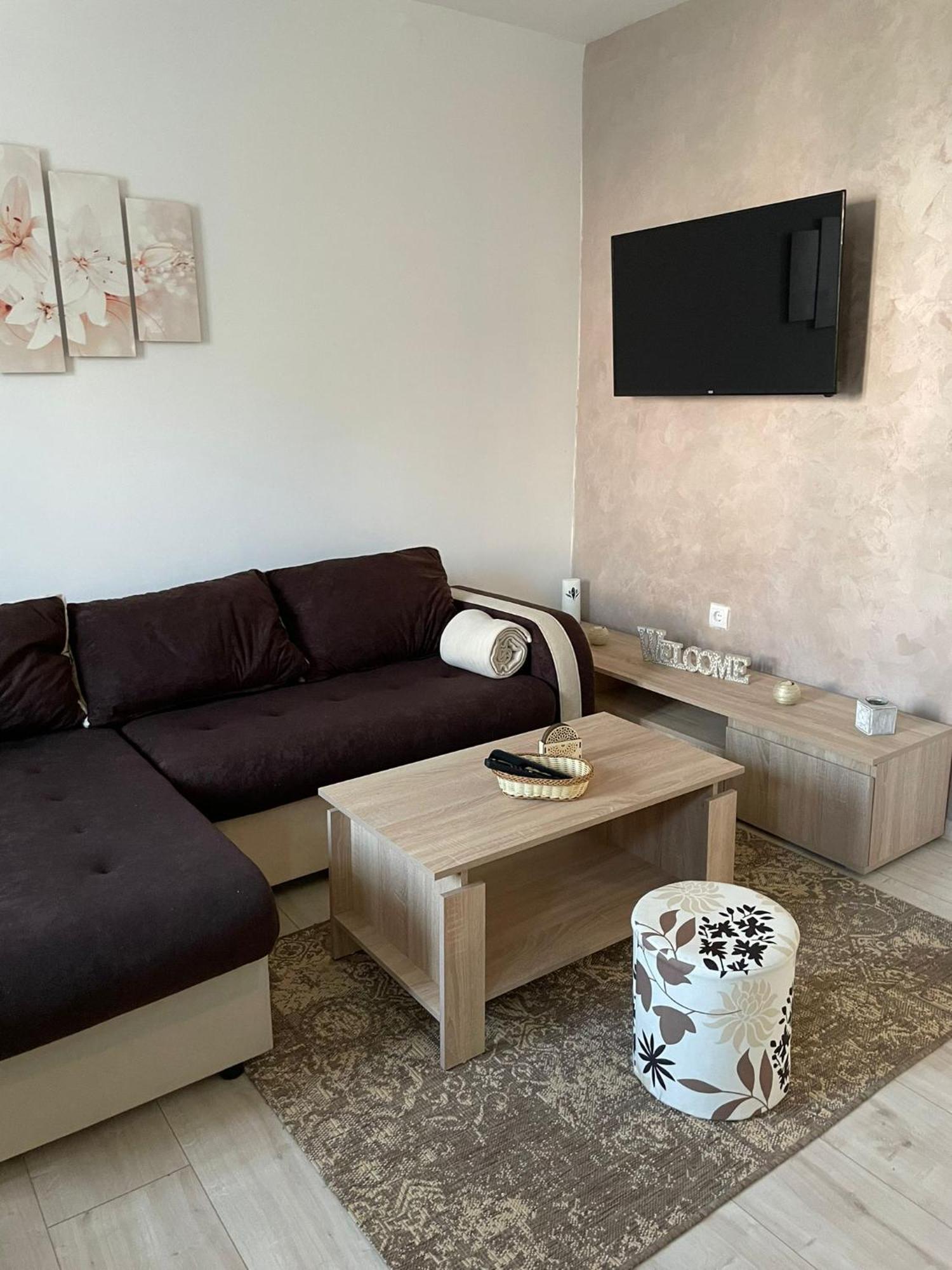 Apartmani Marija Zemun Zemun Polje Exteriér fotografie