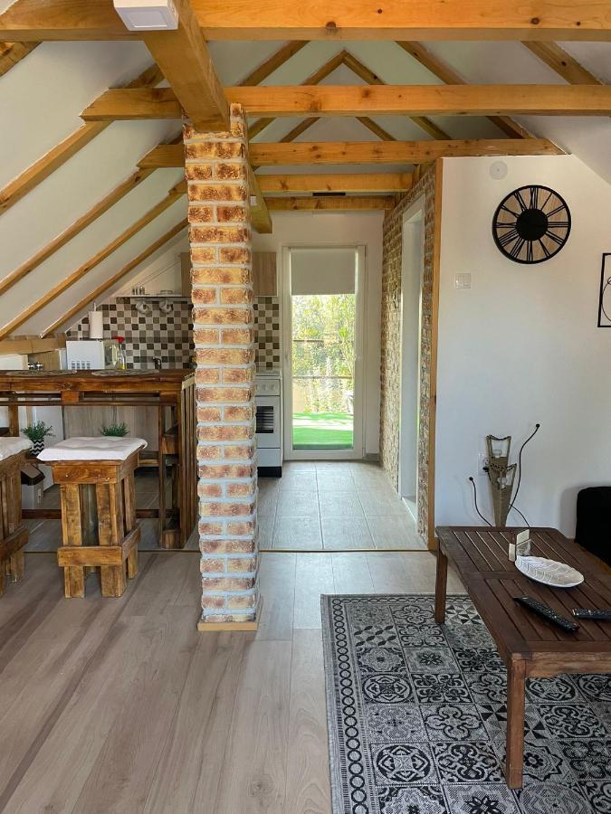 Apartmani Marija Zemun Zemun Polje Exteriér fotografie