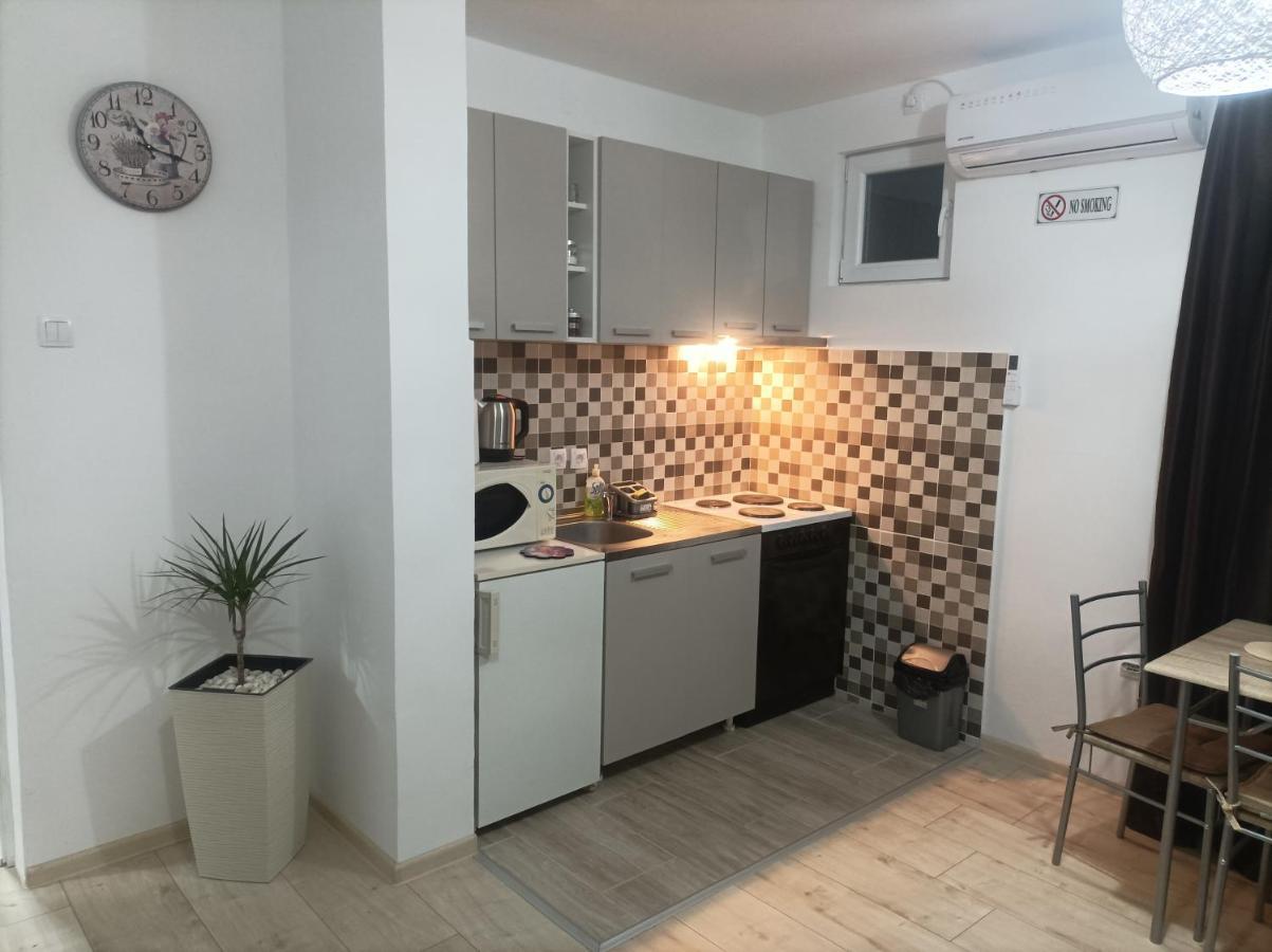 Apartmani Marija Zemun Zemun Polje Exteriér fotografie
